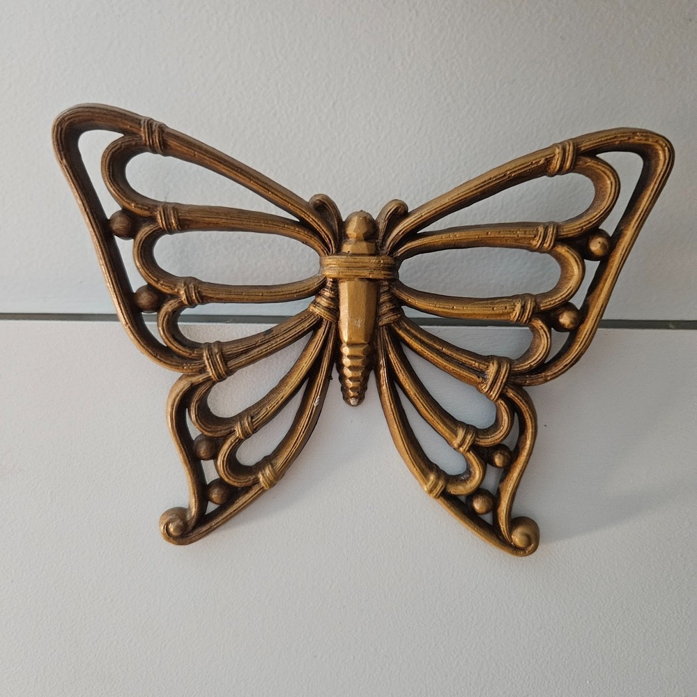 Vintage Homco 7531 Butterfly Wall Decor Faux Wood Grain Plastic Boho 1970s